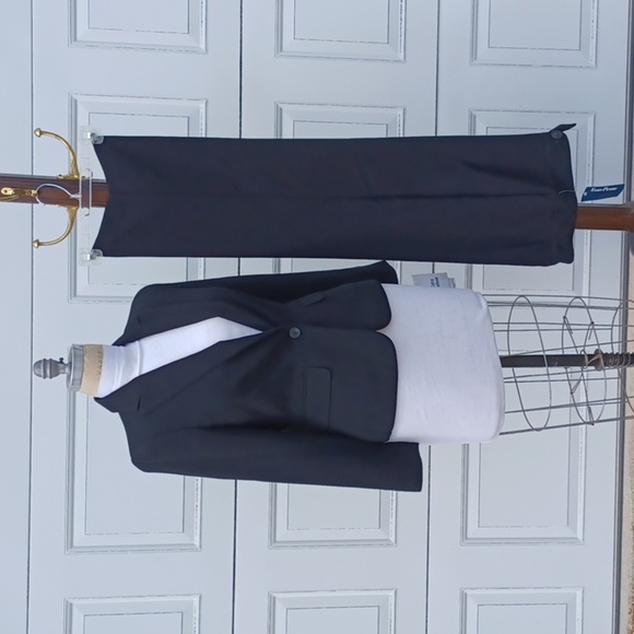 Evan Picone Pantsuit - Picture 2 of 8